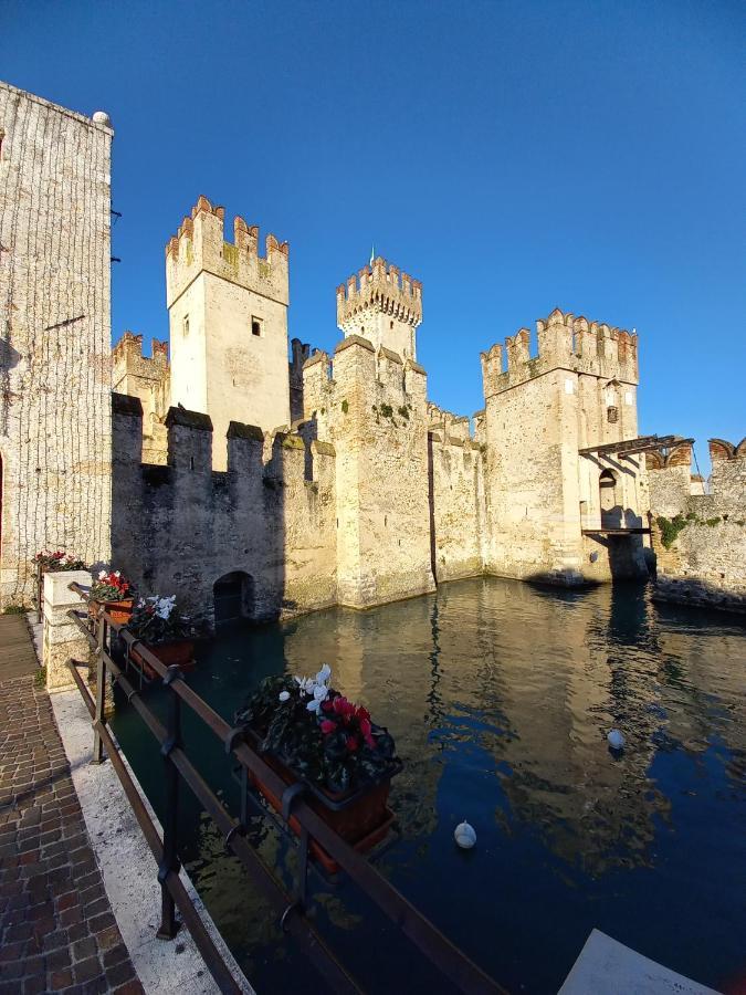 Ferienwohnung Il Nido Del Cigno Sirmione Exterior foto