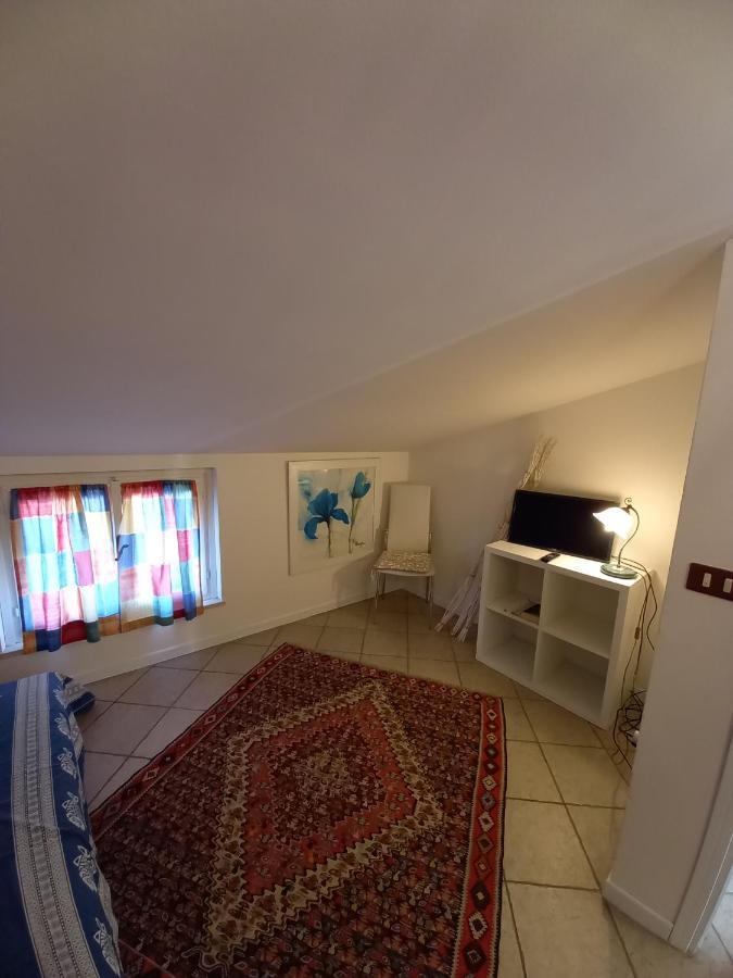 Ferienwohnung Il Nido Del Cigno Sirmione Exterior foto